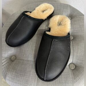Uggs ugg slippers slide on shoes 9 leather and shearling